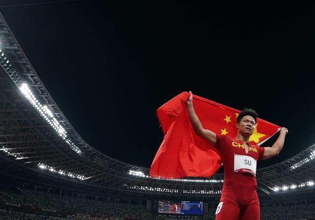 世界杯客户端升级下载-1日综述：苏炳添闯进男子百米决赛 中国添三金领先